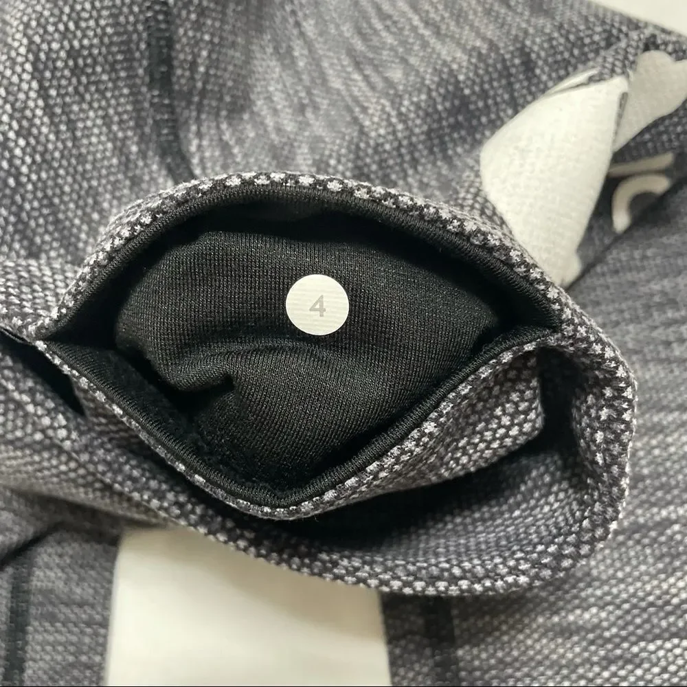 Lululemon Soul Cycle Grey Cropped Leggings Skull and Crossbones Size 4